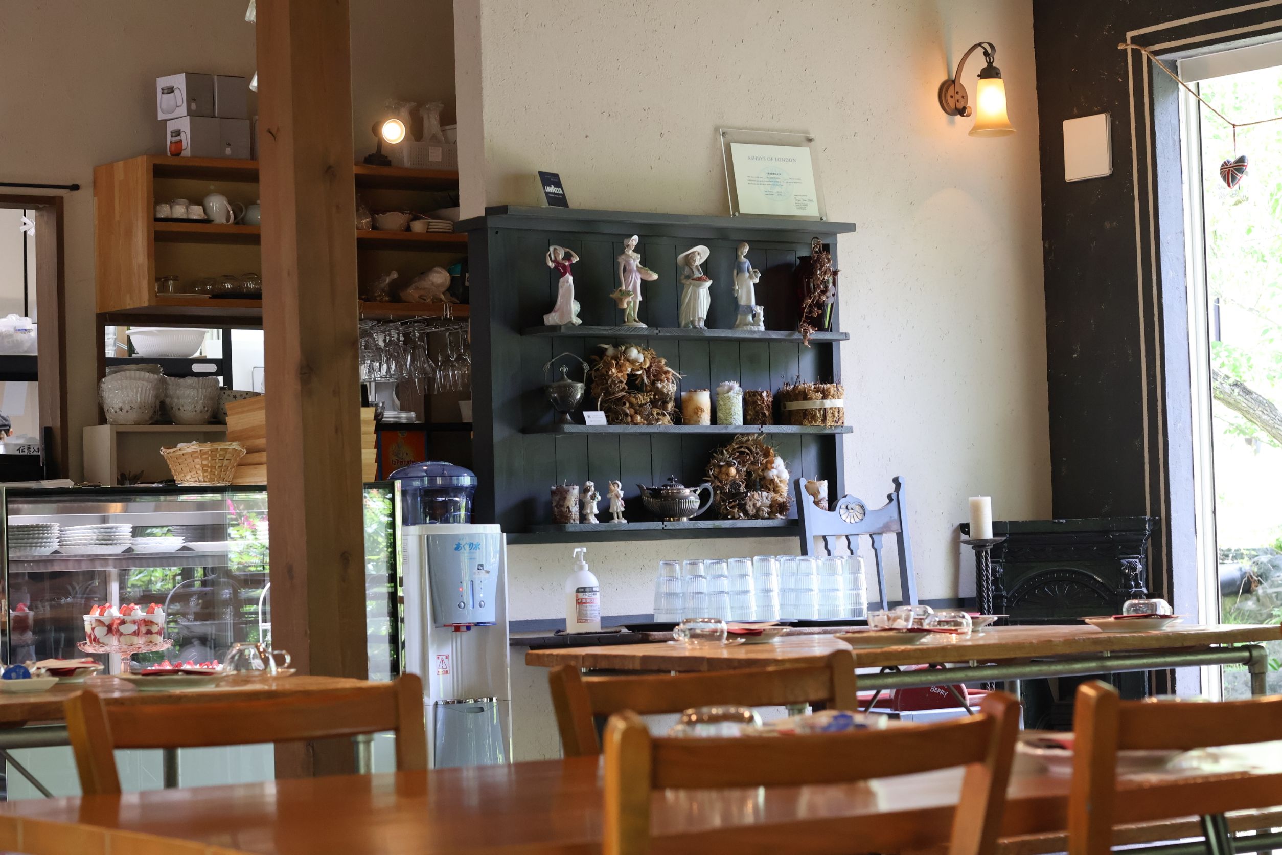 カフェEAST TIMEの店内