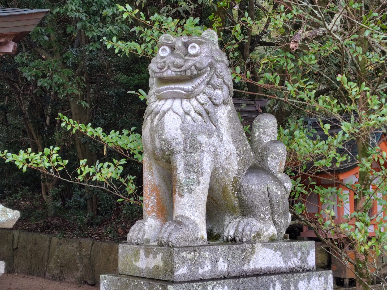 大山祇神社の狛犬は漫画太郎に出てきそう