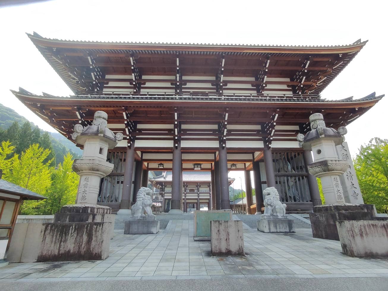 大師山清大寺の大門